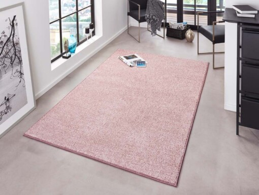 Modern effen vloerkleed Pure - roze - sfeer