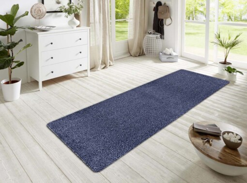 Modern effen deurmat Clean & Go - blauw/zwart - sfeer